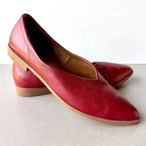 Bueno Leather Pointed Toe V-Cut Ballet Flats EU 40 US 9 Cranberry Dark Acadamia